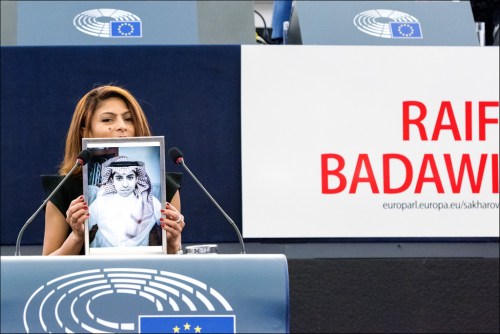 Τελετή απονομής Βραβείου Ζαχάρωφ 2015: "Ο Ραΐφ Μπανταουί είπε όχι στη βαρβαρότητά τους"