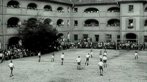 Όταν οι ναζί αποφάσισαν να μετατρέψουν το ποδόσφαιρο σε προπαγάνδα (Βίντεο)