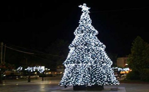 Ανάβουν τα φώτα στο Χριστουγεννιάτικο Δέντρο του Άργους