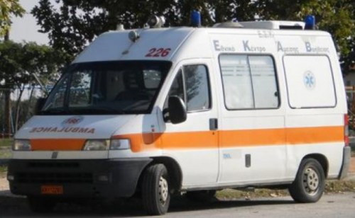 Πυροσβέστες και δημοτικοί υπάλληλοι οδηγοί στα ασθενοφόρα του Κρανιδίου