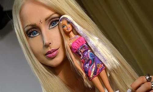 Η Barbie αλλάζει τα διατροφικά πρότυπα;