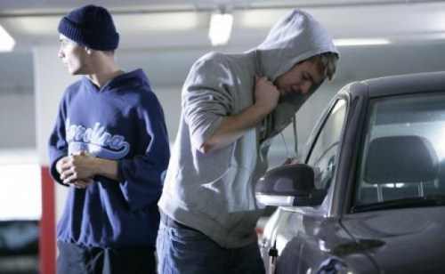 Ανήλικος εμπλέκεται σε κλοπή αυτοκινήτου στο Ναύπλιο