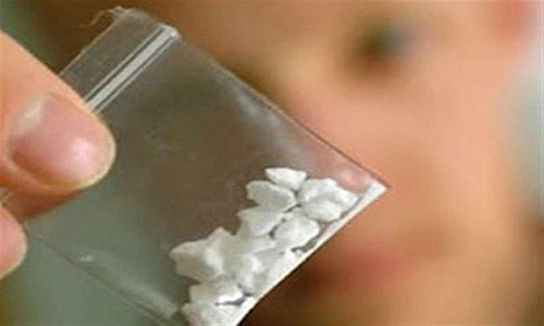 Χειροπέδες σε 30χρονο με ηρωίνη και ναρκωτικά χάπια στο Ναύπλιο
