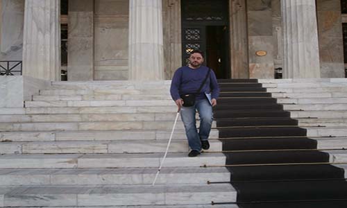 Στη χώρα που ξέχασε τον Άνθρωπο με αναπηρία