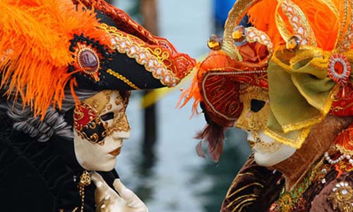 Ενθουσιάζει το Βενετσιάνικο Καρναβάλι στο Ναύπλιο