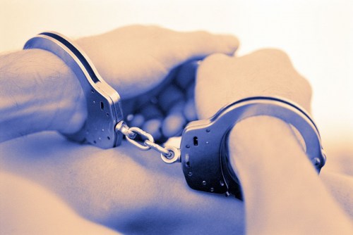 Συλλήψεις για ναρκωτικά και αρχαιοκαπηλία σε Αργολίδα και Κορινθία