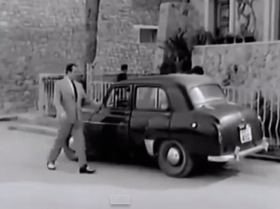 Τότε που περνούσαν αυτοκίνητα στην Πλ. Συντάγματος και την Φιλελλήνων στο Ναύπλιο του ΄60 (Web Tv)