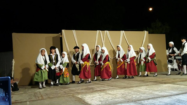 Παραδοσιακοί χοροί στο Τολό