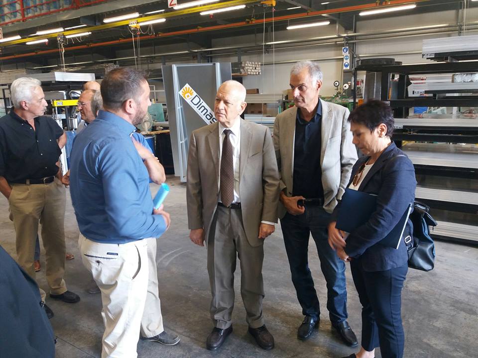 Επιχείρηση ηλιακών συστημάτων στο Άργος επισκέφθηκε ο υπουργός
