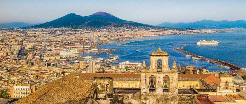 Ένα ουτοπικό ταξίδι από τη Νάπολη στην Πελοπόννησο διά μέσω της αρχαίας αρχιτεκτονικής και γλυπτικής