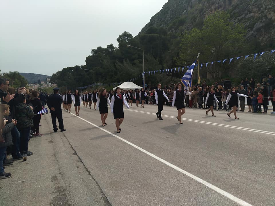 Μαθητική και στρατιωτική παρέλαση στο Ναύπλιο 25 Μαρτίου 2018