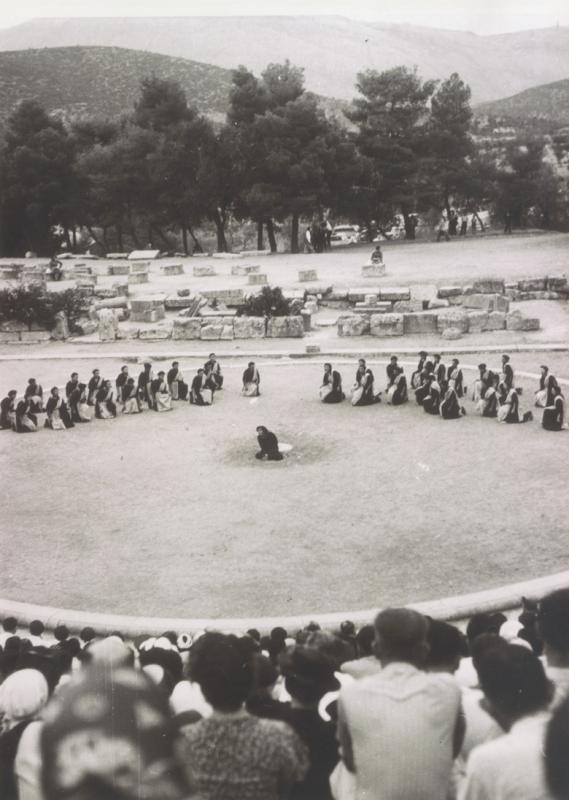 Η πρώτη παράσταση στο Αρχαίο Θέατρο της Επιδαύρου