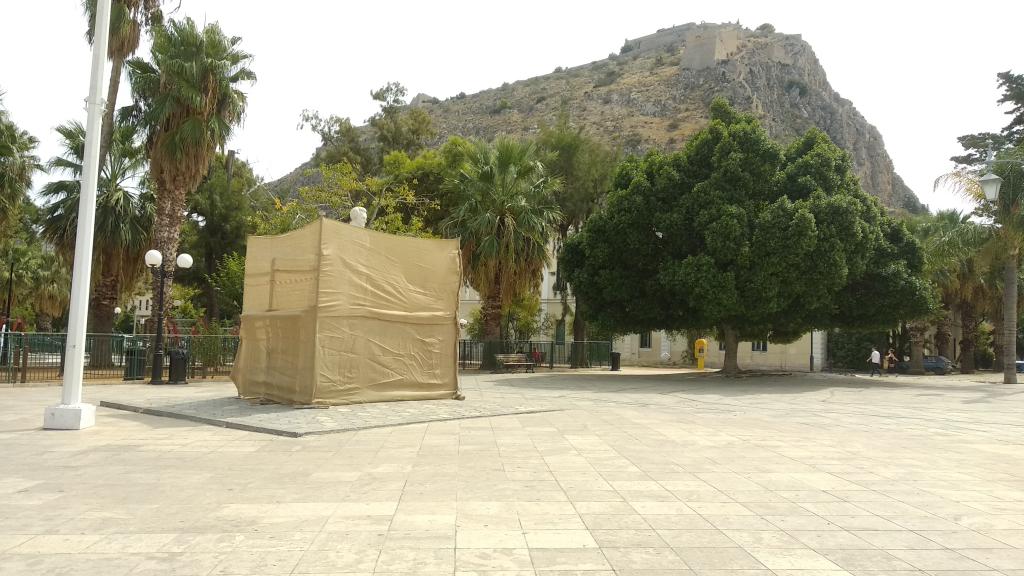 Επισκευές στο άγαλμα του Καποδίστρια στο Ναύπλιο