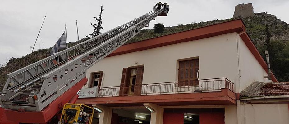 Πυροσβέστης μετατράπηκε σε πραγματικό θύμα σεισμού στο Ναύπλιο