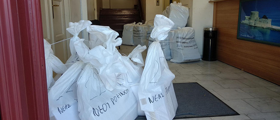 Εκλογικοί σάκοι και Ψηφοδέλτια για τα εκλογικά τμήματα του Δήμου Ναυπλιέων