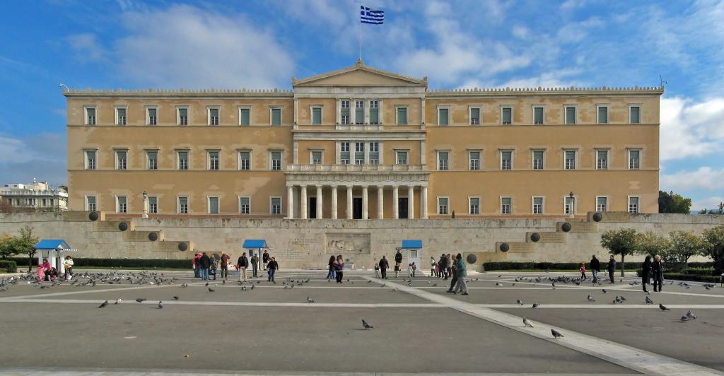 Η εισβολή πασοκογενών στο ψηφοδέλτιο του ΣΥΡΙΖΑ, ο εσωκομματικός ανταγωνισμός και το ΚΙΝΑΛ