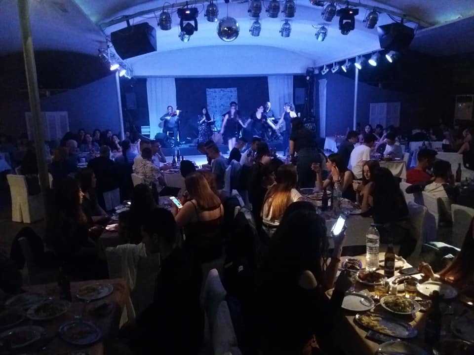 Μουσική σκηνή Briki Live Music Stage στο Τολό Αργολίδας