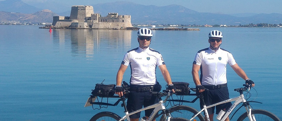 Αστυνομικοί με ποδήλατα στο Ναύπλιο