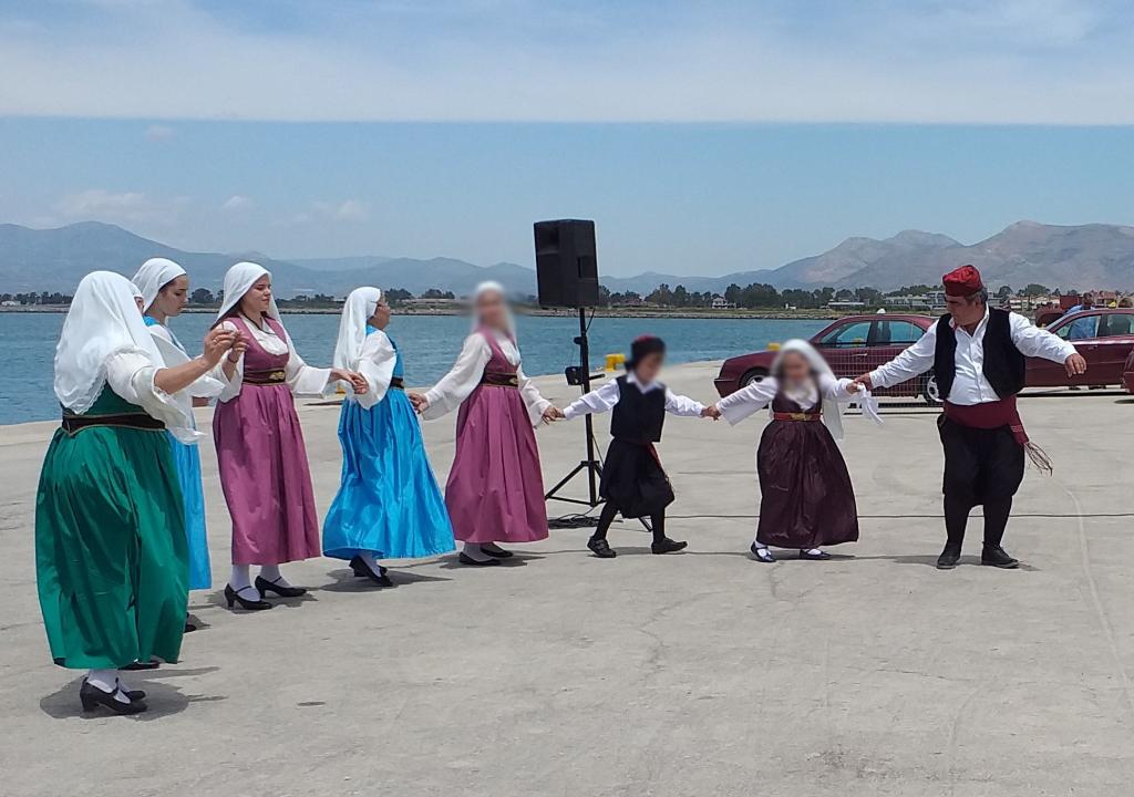 Παραδοσιακοί χοροί λιμάνι Ναυπλίου