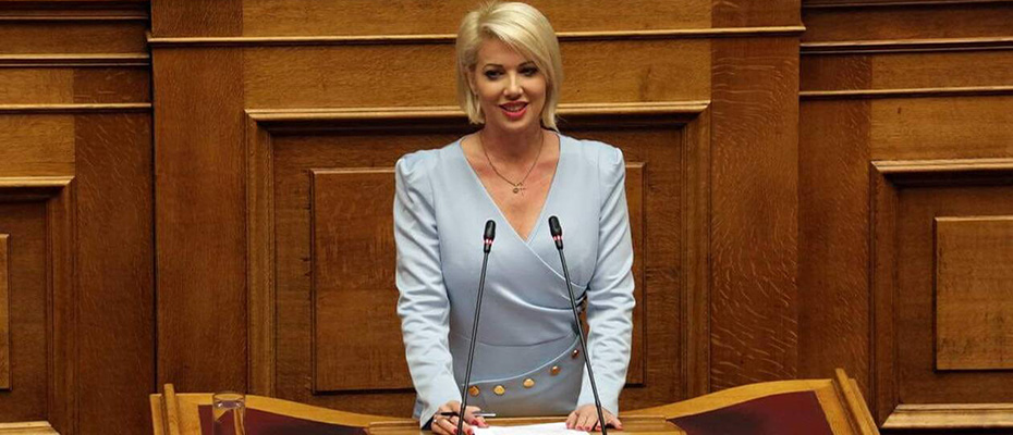 Κατερίνα Μονογιού: Από Μις Πελοπόννησος στα έδρανα της βουλής