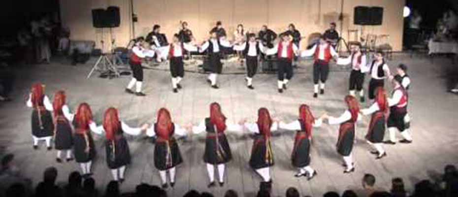 Μάθημα χορών από την Δυτική Θράκη στην Ασίνη