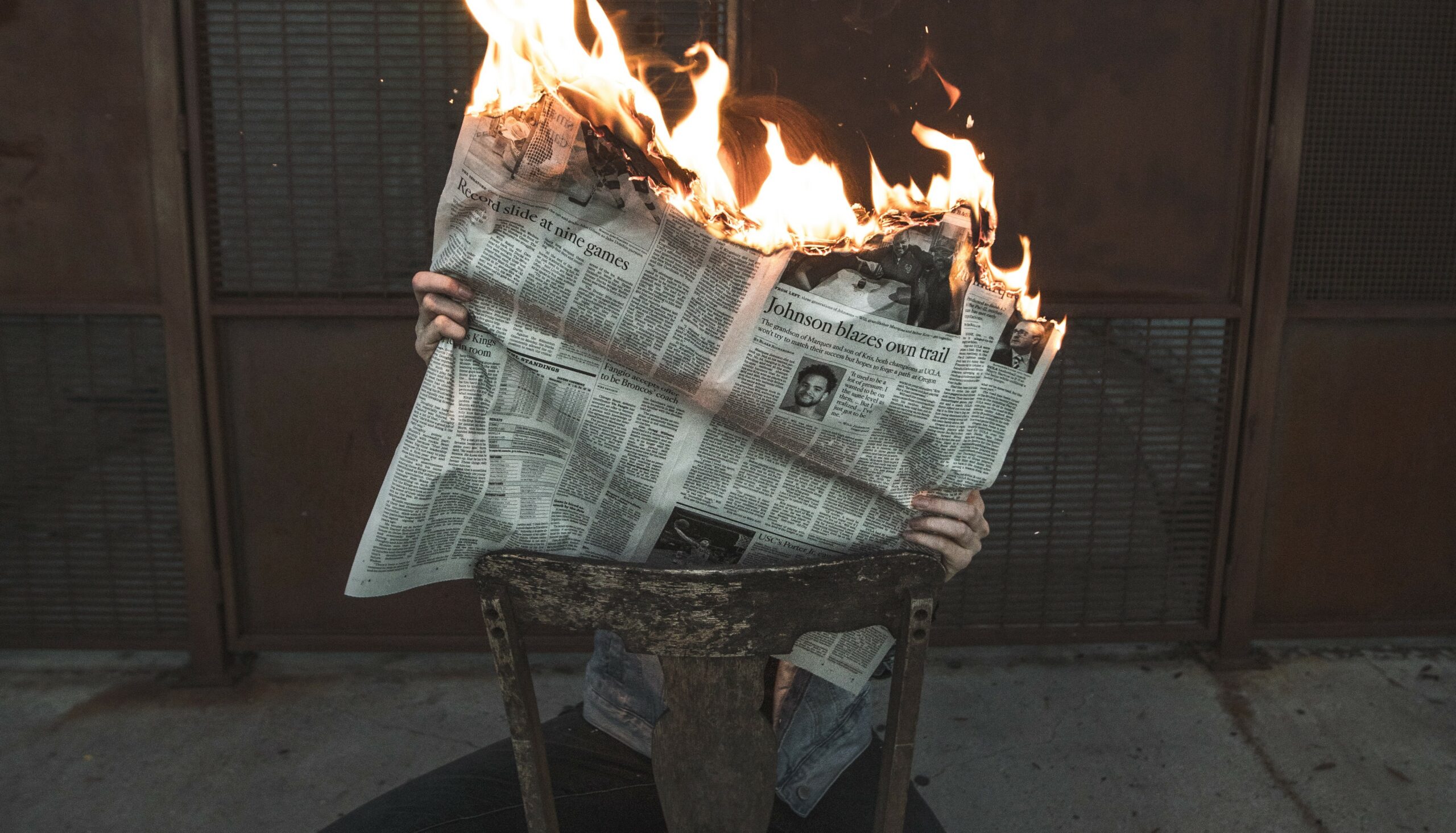 Εφημερίδα φωτιά Pexels