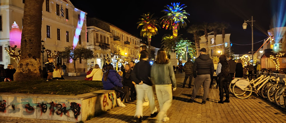 Χριστουγεννιάτικο Ναύπλιο - Ζωντάνεψε πρόσκαιρα η Παλιά Πόλη